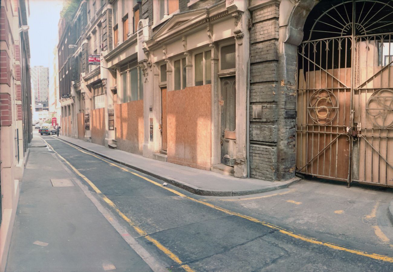 #28 Great St Thomas Apostle, City, 1992