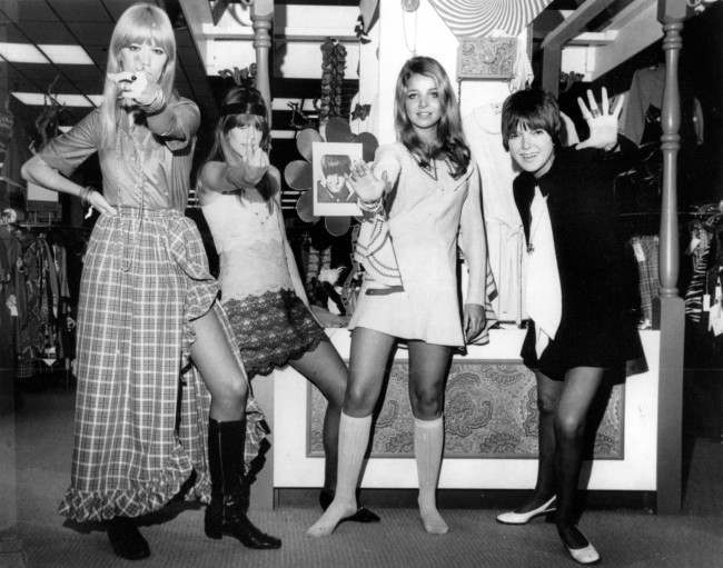 #20 Mary Quant waves as she poses with models on Oct. 25, 1968. The models, from left, are, Amanda Tear, Rory Davis and Penny Yates.
