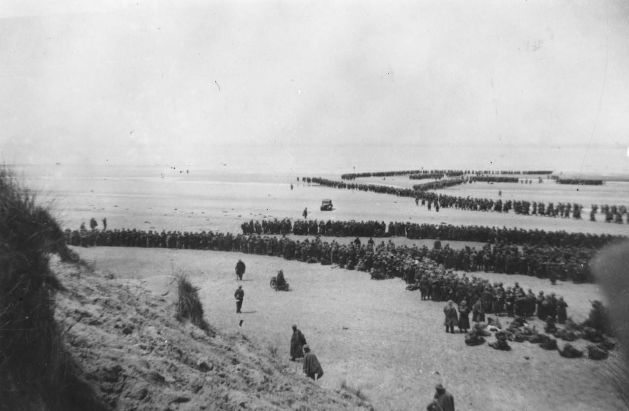 #17 Thousands of soldiers line up to be evacuated from Dunkirk. Of the 250,000 British troops (the British Expeditionary Force) stranded at Dunkirk after the fall of Belgium, 30,000 were lost in the heroic rescue, as well as all their equipment, 1940.