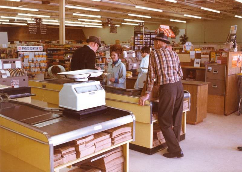 #20 Checkout lane, 1972.