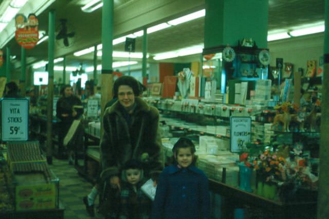 #4 Woolworths Department Store, Southbridge, 1950s.