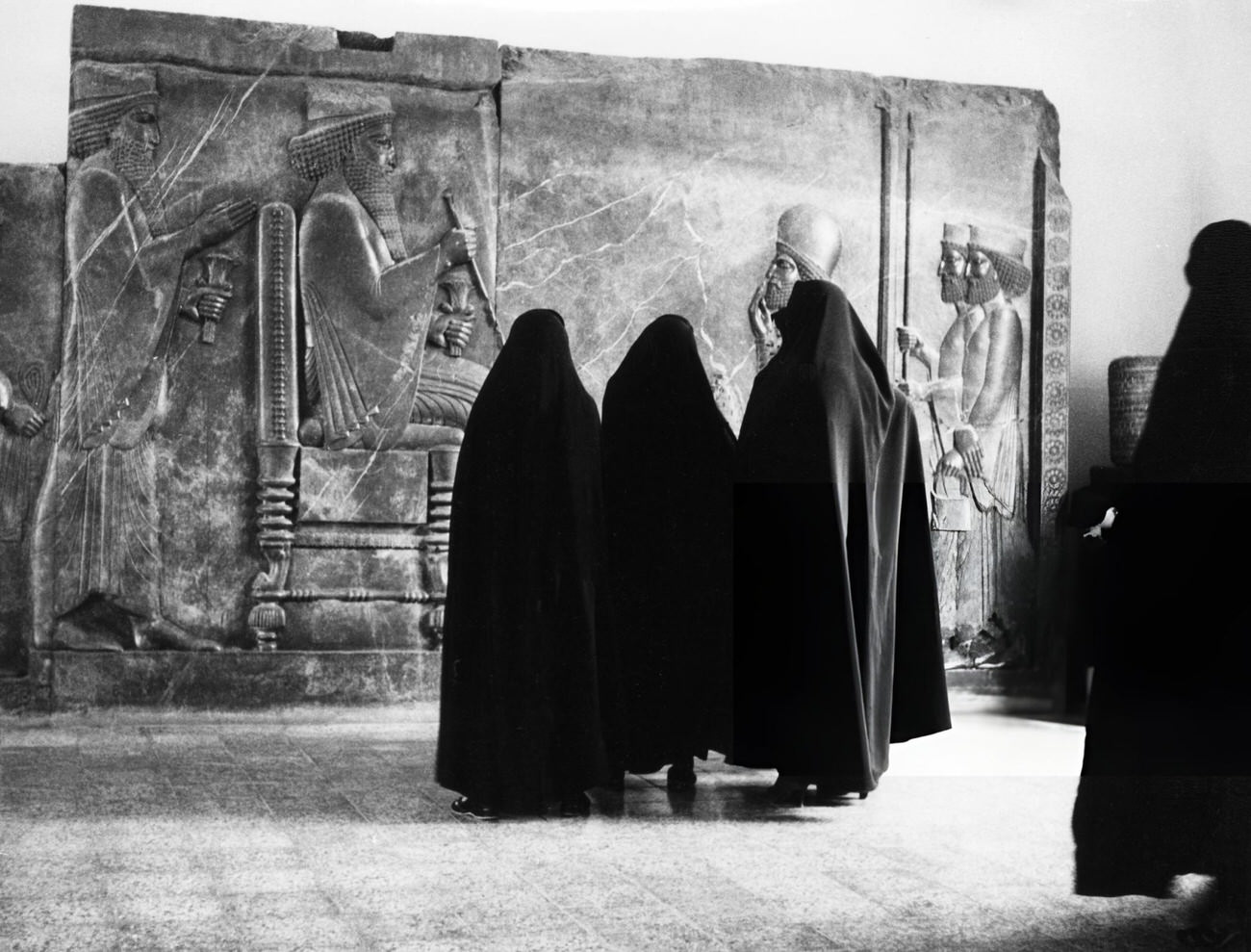#41 Women in the National Museum of Iran in Tehran, 1960s.
