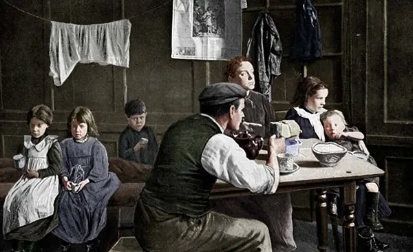 #4 An “old room in slumland.” 1901.