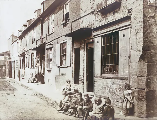 #21 A circa 1860 photograph shows children on New Street in Vauxhall.
