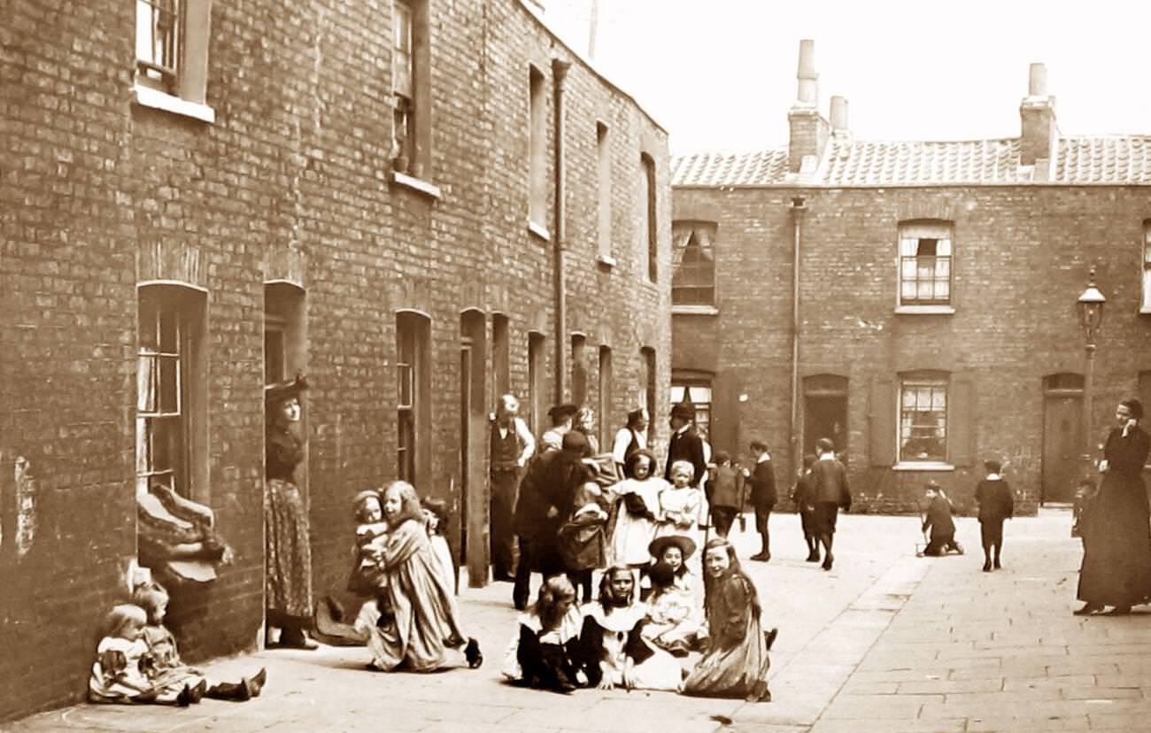 #31 Slum housing in South London, Victorian period