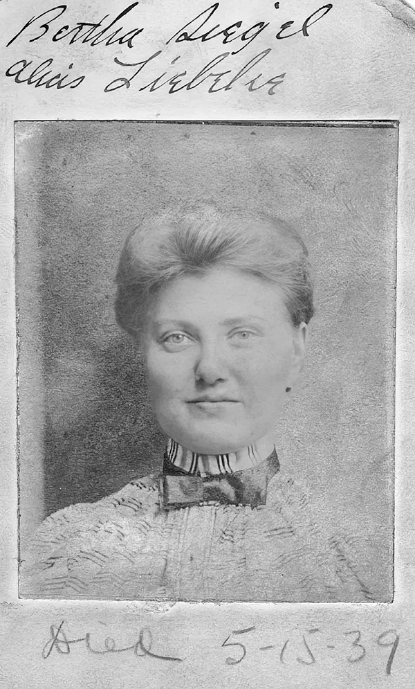 #28 Bertha Liebbeke was known as one of the Midwest’s most notorious pickpockets. She targeted well-dressed men, ideally those with diamond-studded lapel pins, by stumbling into them and pretending to faint, falling into their arms. This trick earned her the nickname “Fainting Bertha.” Her scam came to a halt when she was arrested in May 1903.