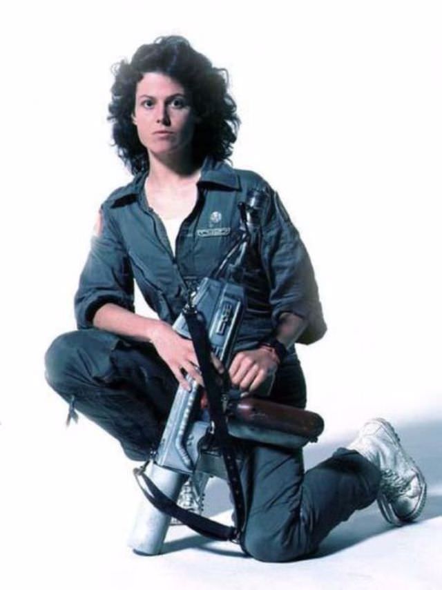Stunning Behind-the-Scenes Photos from the Making of Alien (1979) Movies
