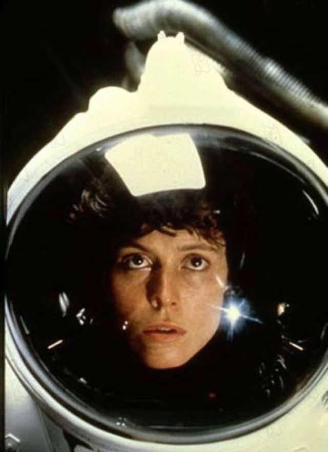 Stunning Behind-the-Scenes Photos from the Making of Alien (1979) Movies