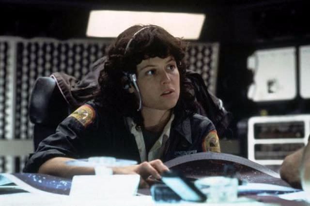 Stunning Behind-the-Scenes Photos from the Making of Alien (1979) Movies