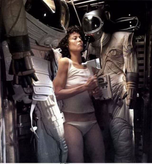 Stunning Behind-the-Scenes Photos from the Making of Alien (1979) Movies