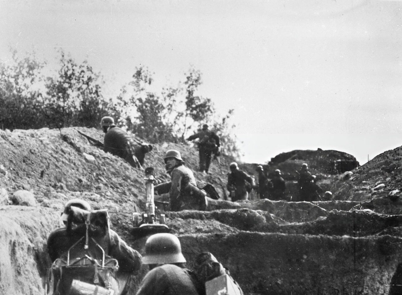 #2 German soldiers in a trench during the Siege of Stalingrad, 1941.