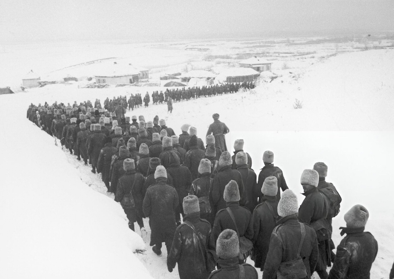 #47 Long march of Romanian POWs from the Battle of Stalingrad.