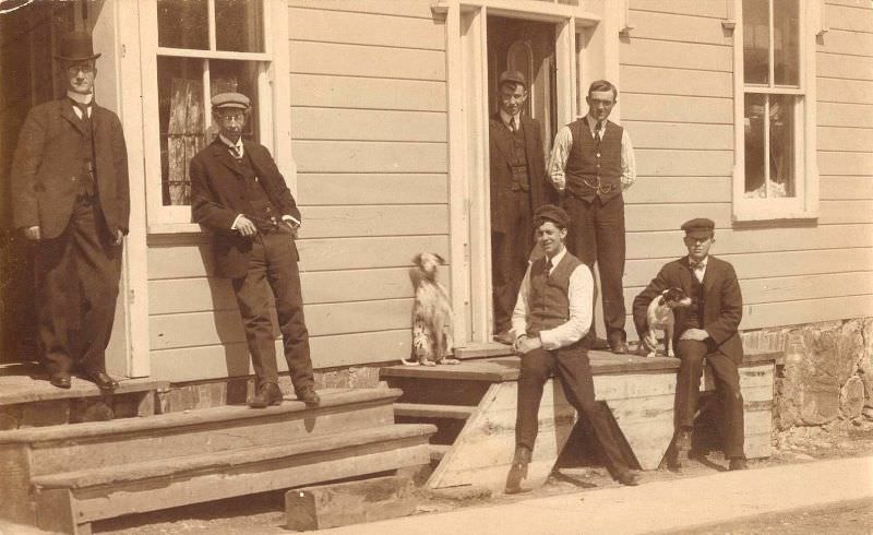 #38 Taking a break, Woodstock, Ontario