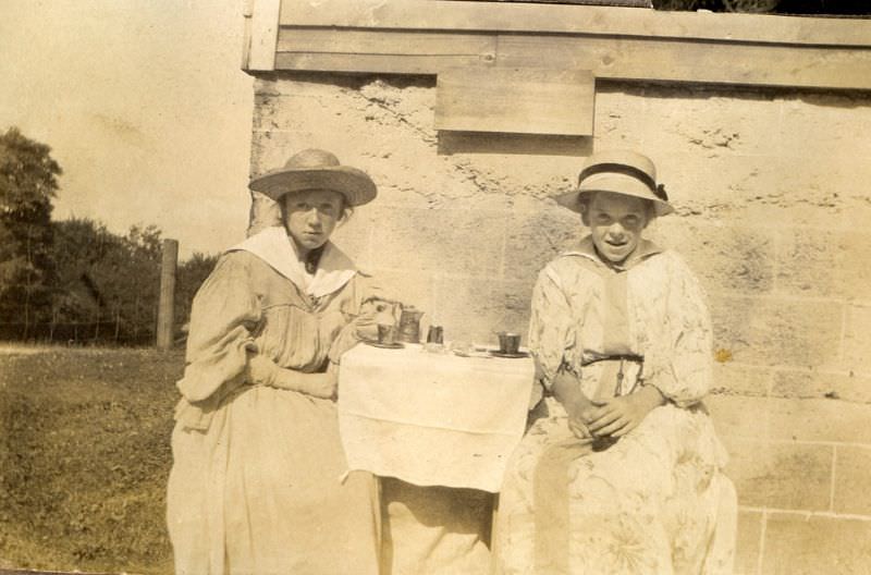 #4 Two farm girls in Culloden, Ontario