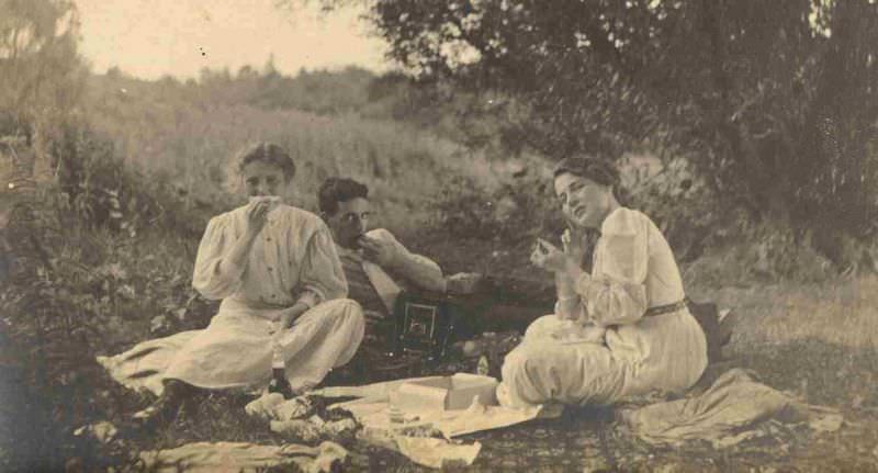 #44 The picnic