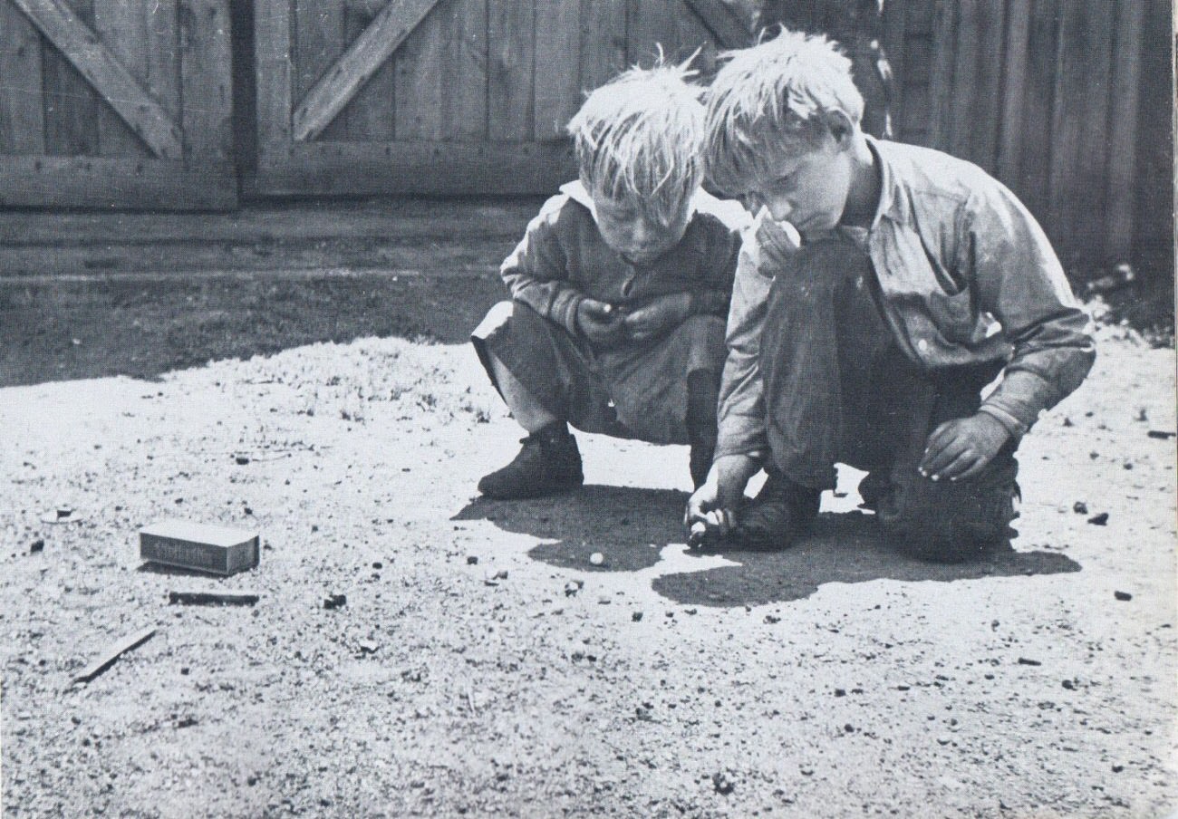 Innocence and Wonder: Esther Bubley Captures the Lives of Children in the 1940s and 1950s Photograp