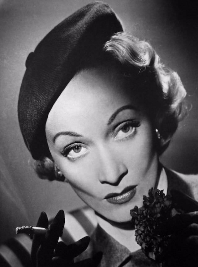 #1 Marlene Dietrich, 1948