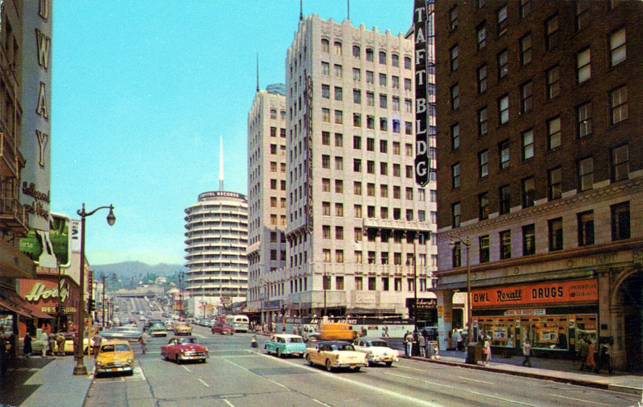 #54 Hollywood & Vine 1950s – Hody’s Restaurant