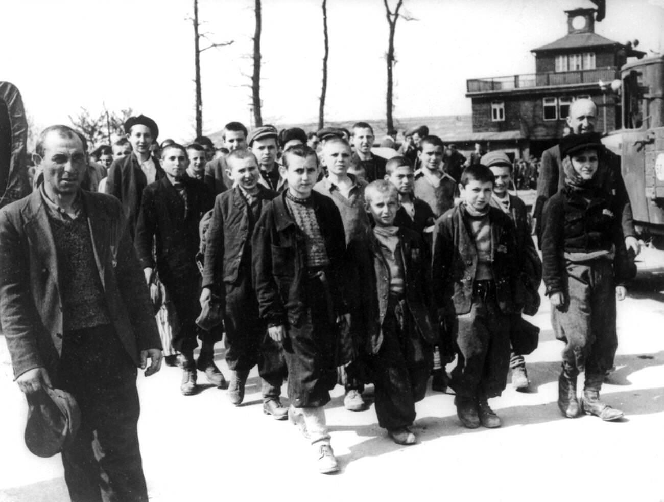 #17 Liberation of concentration camp Buchenwald by US troops, 1945.
