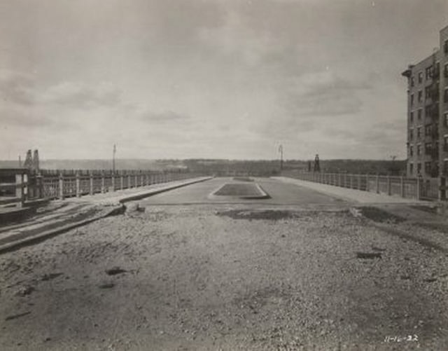 #15 Riverside Drive, Broadway, 134th Street viaduct
