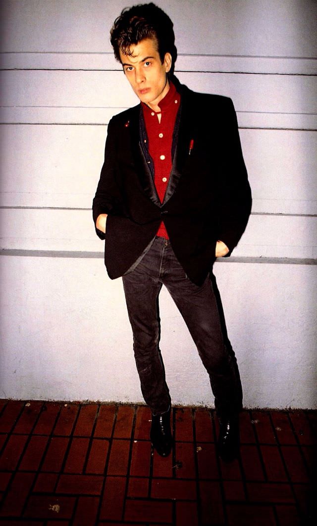 Punk Rock Portraits: A Glimpse into the Radical Styles of the Late 1970s Music