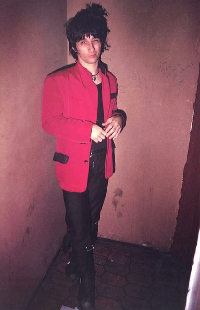 Punk Rock Portraits: A Glimpse into the Radical Styles of the Late 1970s Music