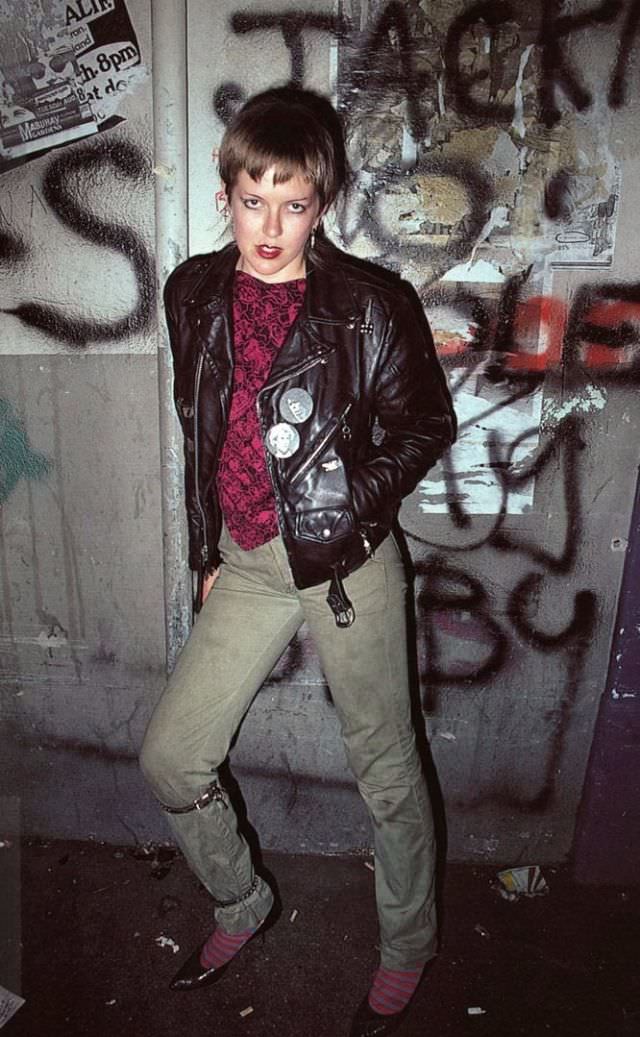 Punk Rock Portraits: A Glimpse into the Radical Styles of the Late 1970s Music