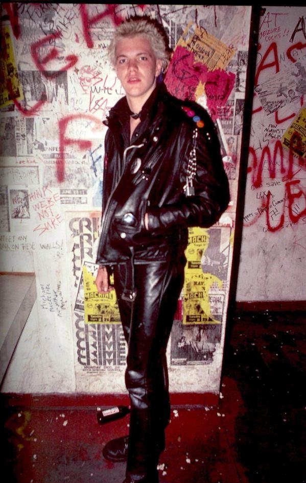 Punk Rock Portraits: A Glimpse into the Radical Styles of the Late 1970s Music