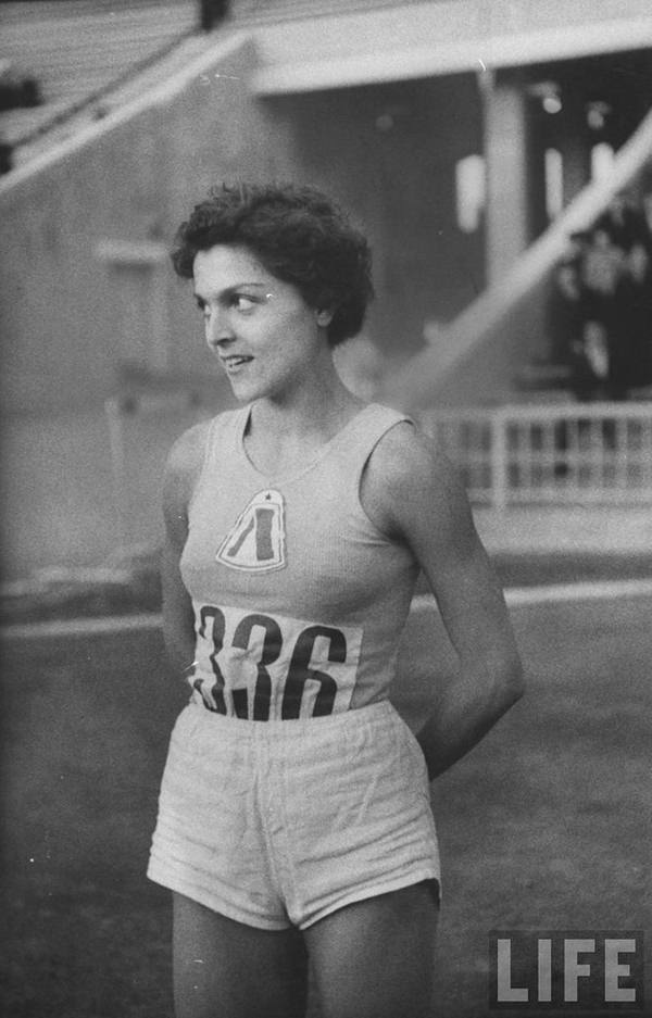 Beyond the Iron Curtain: Glimpses of Everyday Life for Russian Women in the 1950s Places &; People