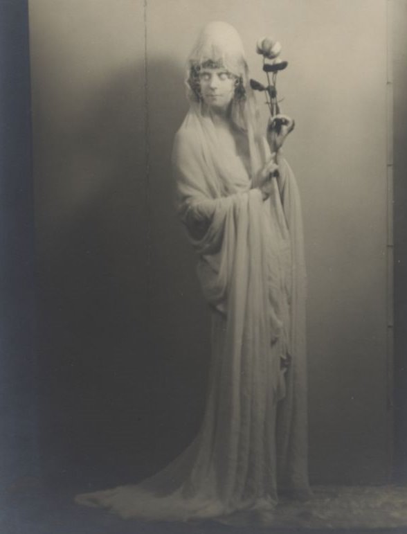 Ruth St. Denis: Pioneering Dancer Who Brought Eastern Mysticism to Western Stages Celebrities