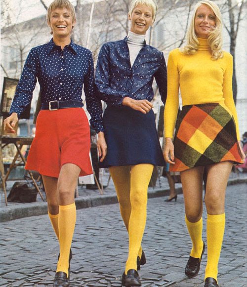 Legs Eleven! A Look at the Seductive and Sometimes Strange Stocking Ads of the ’60s and ’70s Vintage