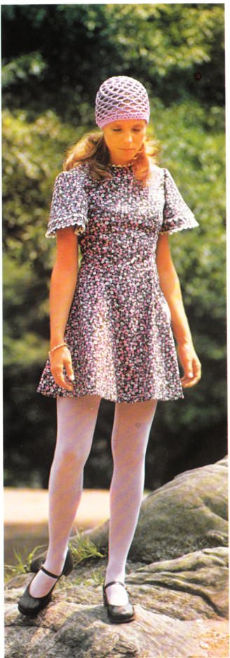 Legs Eleven! A Look at the Seductive and Sometimes Strange Stocking Ads of the ’60s and ’70s Vintag