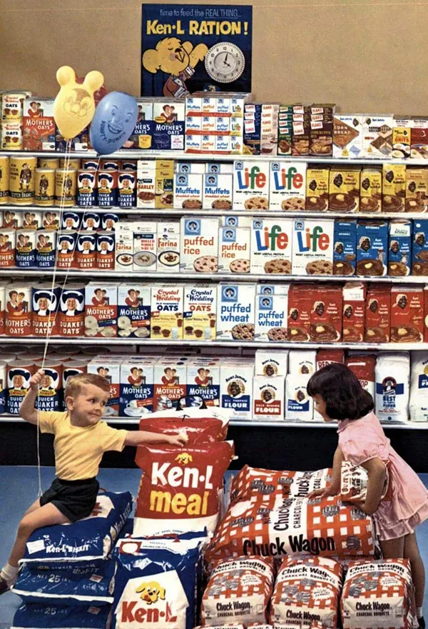 #11 Quaker Cereals at the supermarket, 1960s.