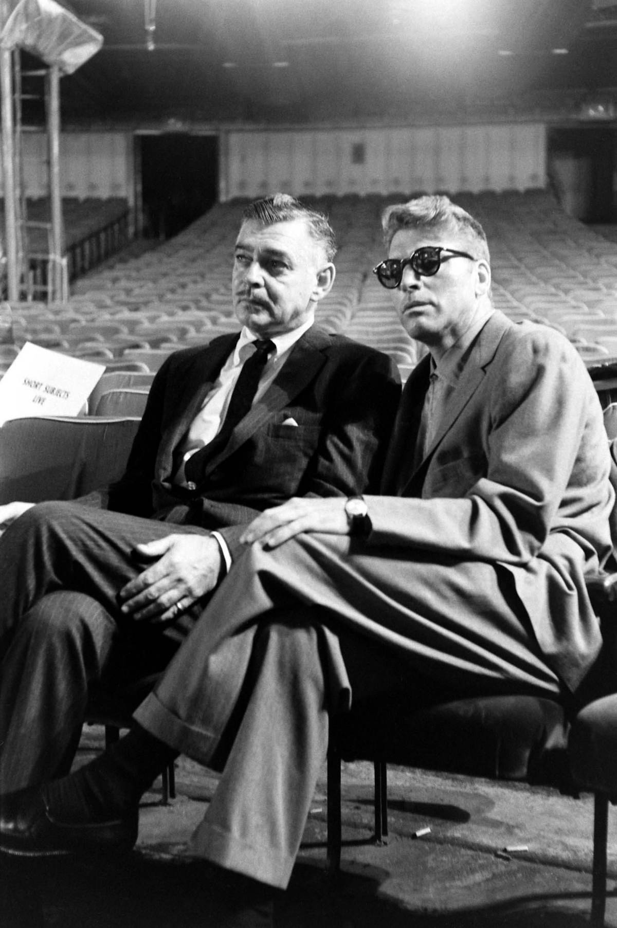 #12 Clark Gable and Burt Lancaster checked out the scene from the seats. On March 27, 1958—the day after the Oscars ceremony—their war film, Run Silent, Run Deep, was released.