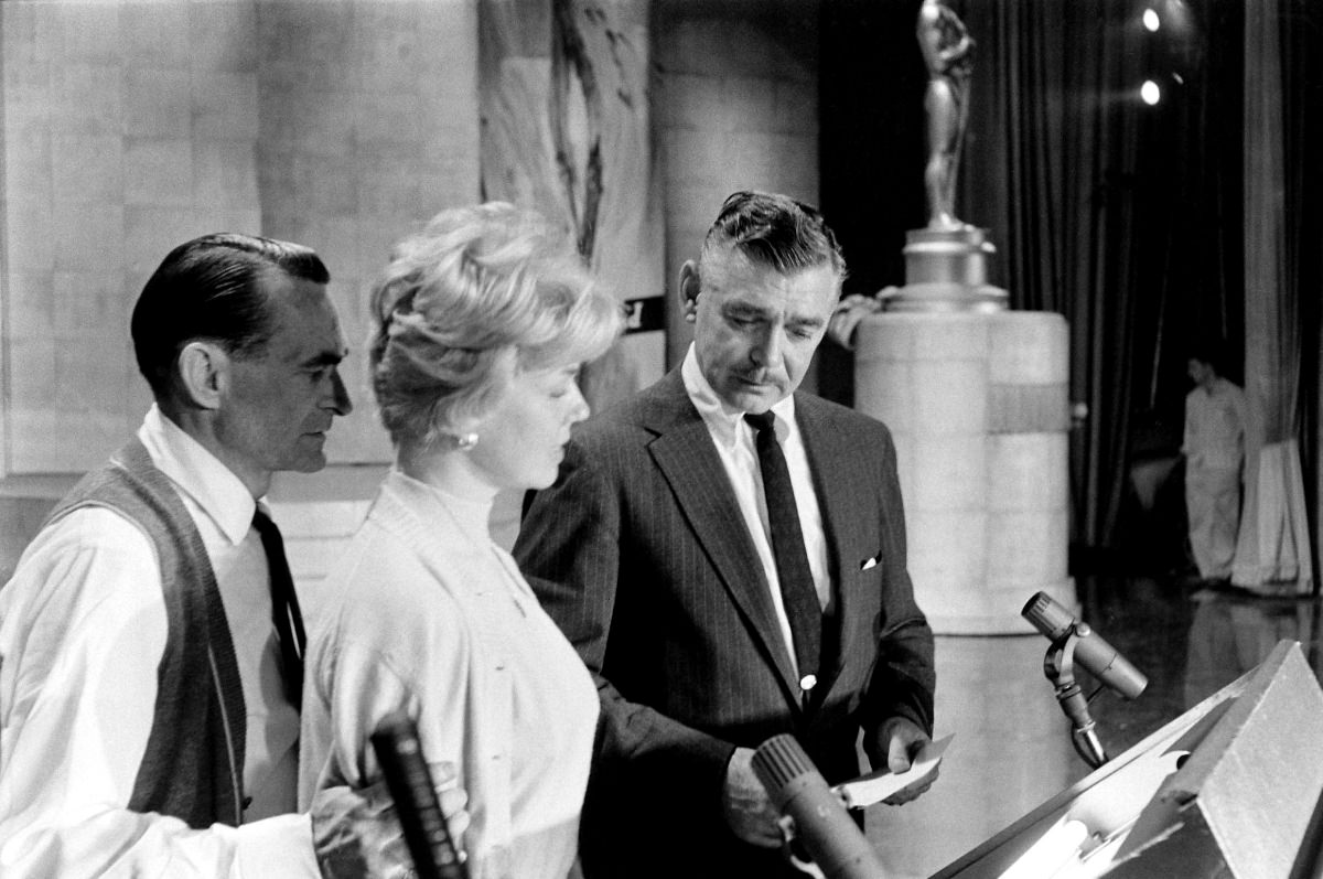 #8 Doris Day and Clark Gable prepared to present the winners of the writing awards, 1958.