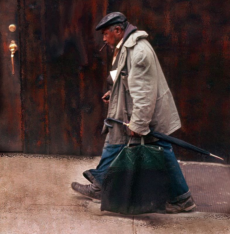 #64 Market strut, 1970s.