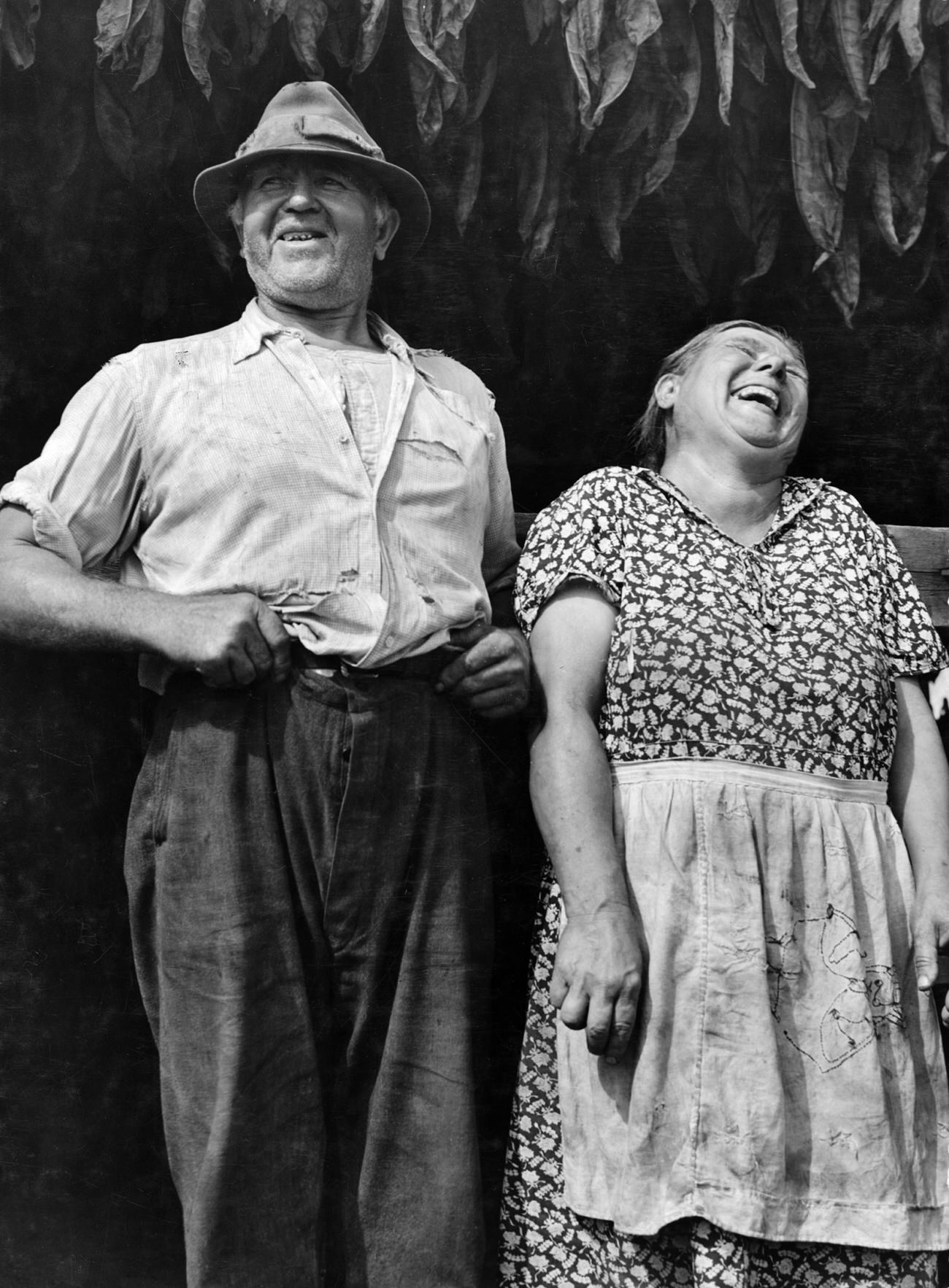#20 Andrew and his wife, Polish tobacco farmers near Windsor Locks, Connecticut, 1940.