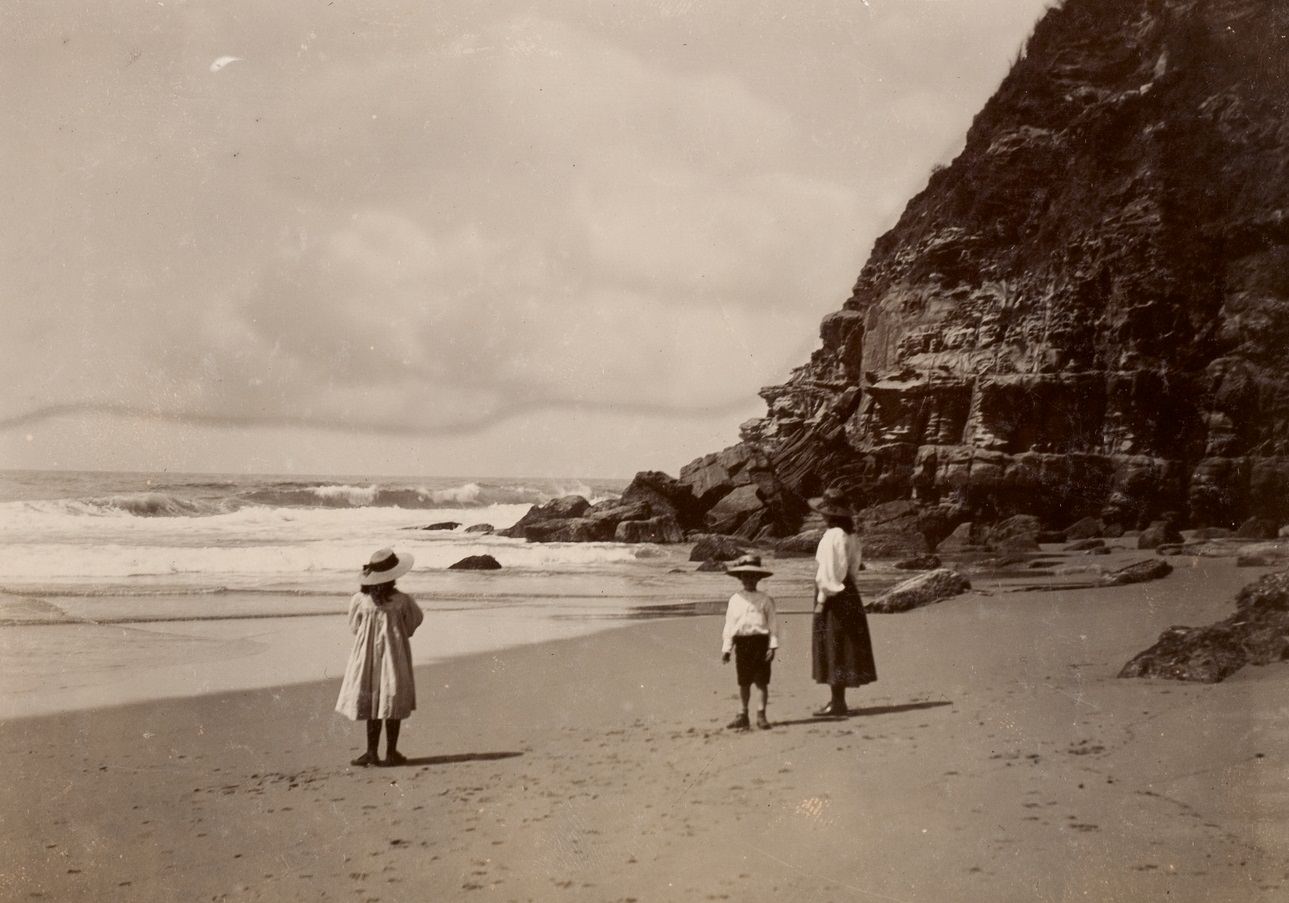 #48 Hargrave family at Stanwell Park beach.