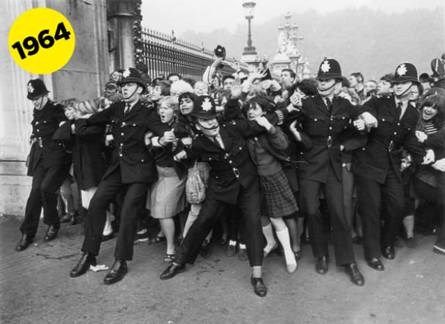 Screaming and Swooning: Vintage Photos of Beatles Fangirls of 1964-1965 Music
