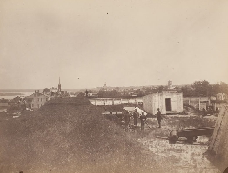 #29 Vicksburg from Fort Castle, interior of the fort, 1865