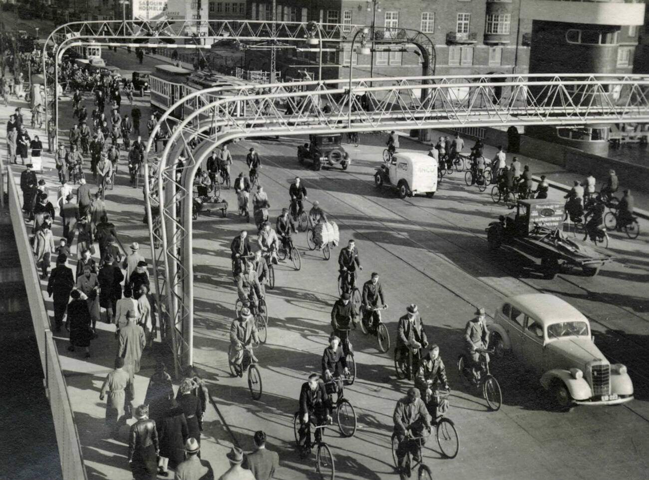 #64 Knippelsbro bridge, Copenhagen, Denmark, 1930s