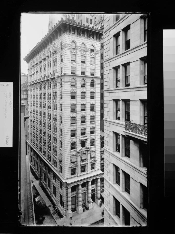 #30 North American Trust Co. Building.