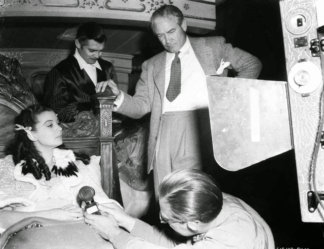 Hollywood’s Golden Age Epic: Stunning Behind-the-Scenes Photos from the Making of Gone with the Wind