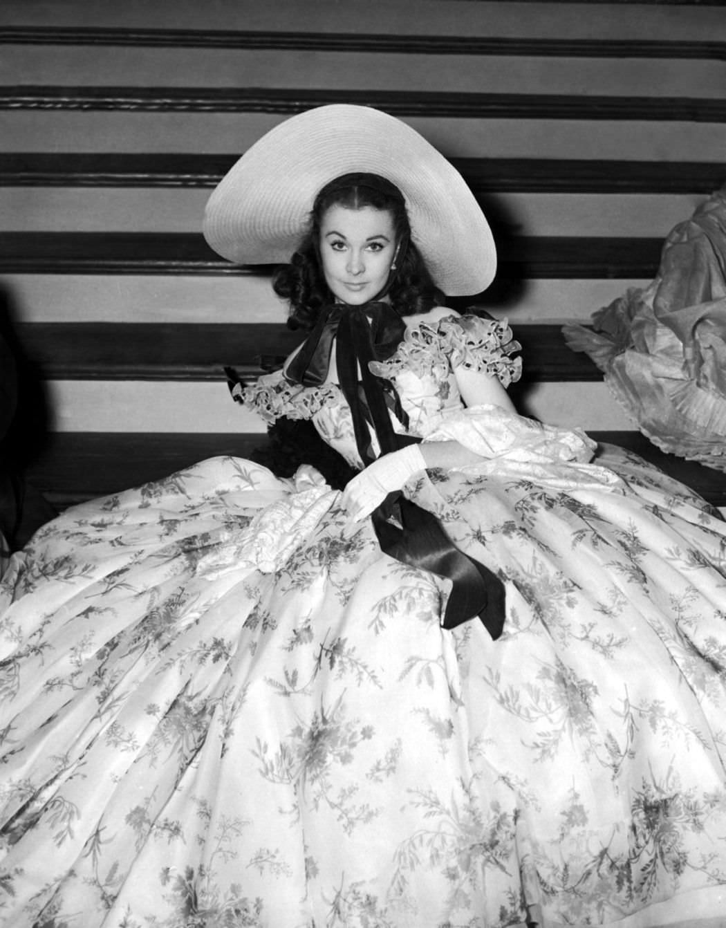 Hollywood’s Golden Age Epic: Stunning Behind-the-Scenes Photos from the Making of Gone with the Wind