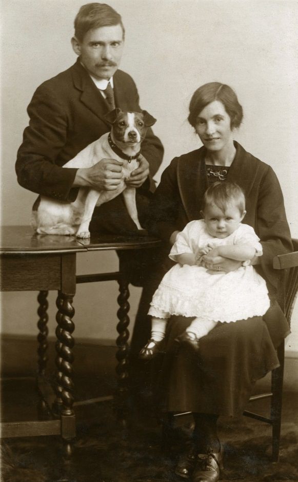 #13 A Special Bond: Adorable Historic Photos of Dogs and Their Humans #13 Places & People
