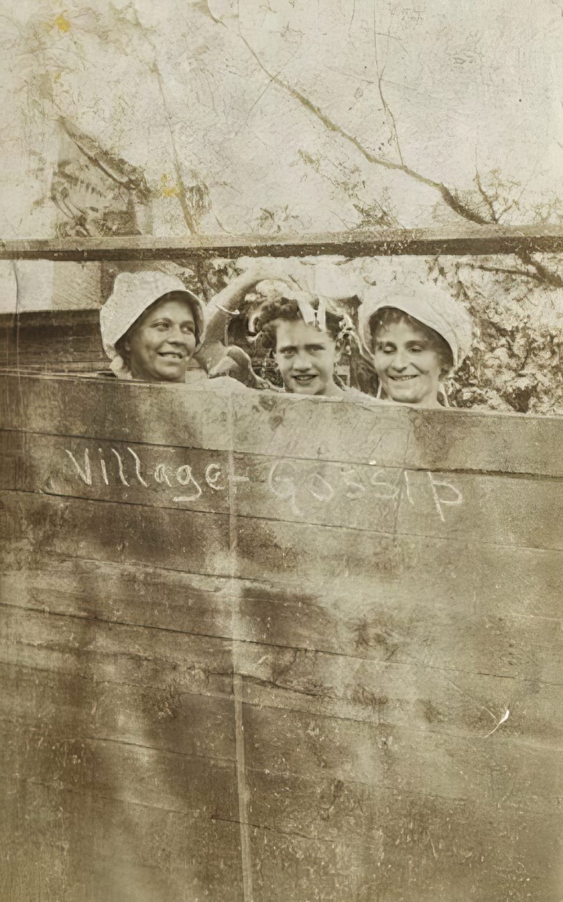 #52 Tickling the Funny Bone of History: A Look at Humorous Vintage Photographs #52 Funny