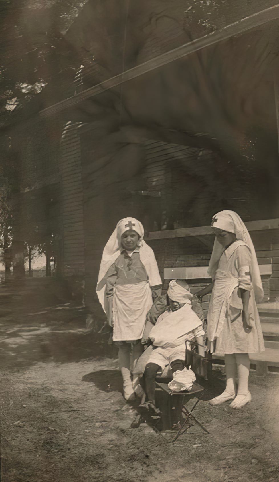 #68 Tickling the Funny Bone of History: A Look at Humorous Vintage Photographs #68 Funny