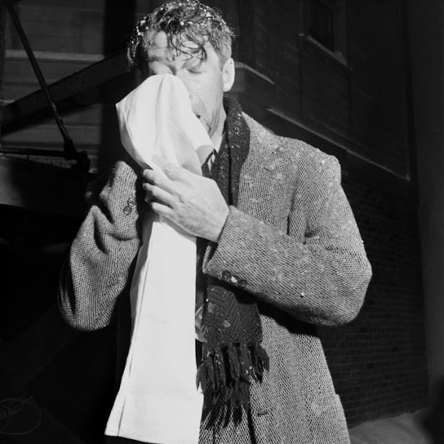Stunning Behind the Scenes Photos from the Set of ‘It’s a Wonderful Life’ in 1946 Movies