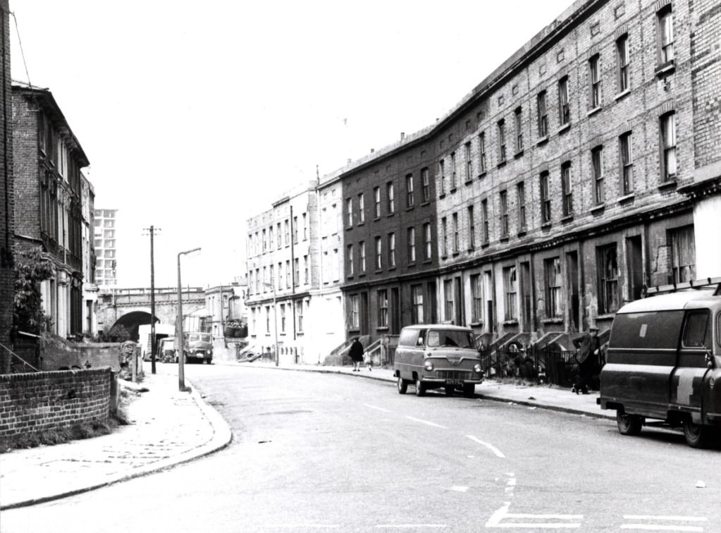 #4 Blechynden Street