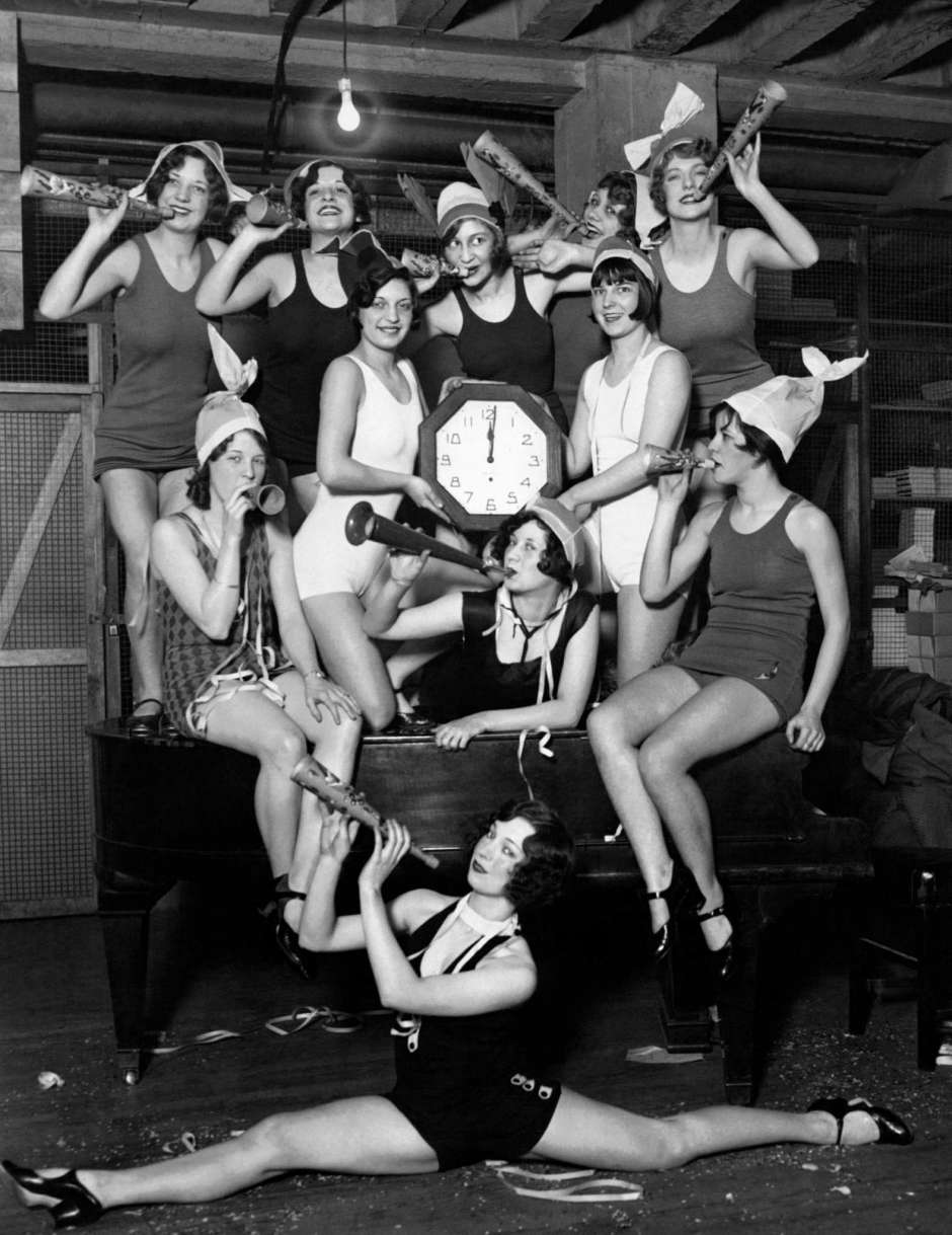 #43 A New Year’s Eve party in Chicago, 1927.